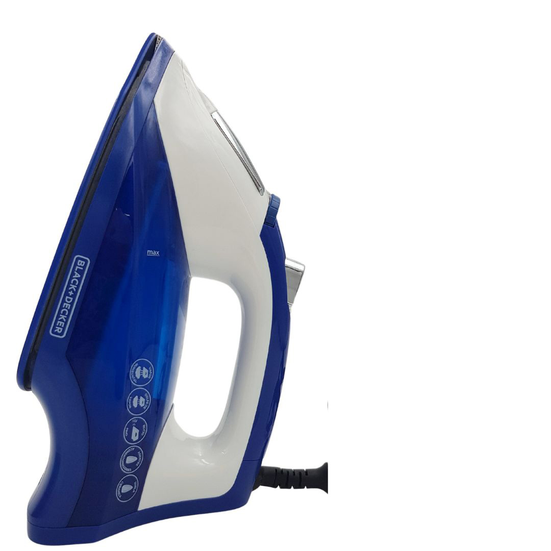 BLACK & DECKER IRON -- CERAMIC SOLE WITH CONDITIONING -- 1200 WATTS / NON STICK & STYLISH (6)